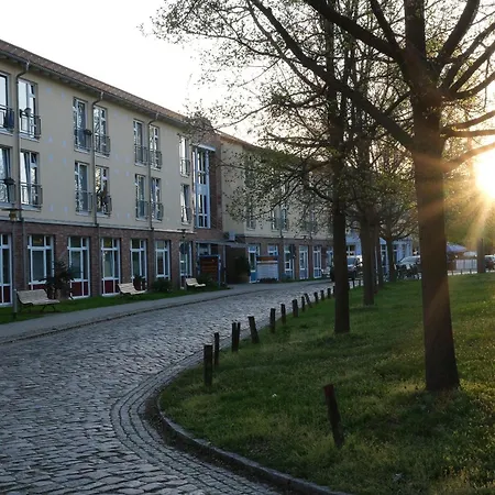 Hotel&restaurant Am Schlosspark Hotel 3*