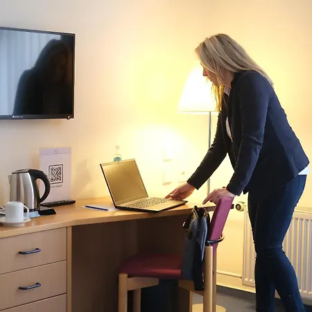 & Restaurant Am Schlosspark