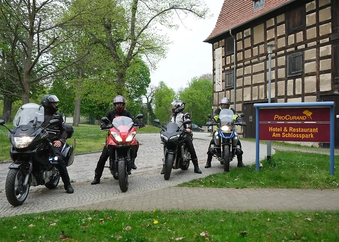 & Restaurant Am Schlosspark
