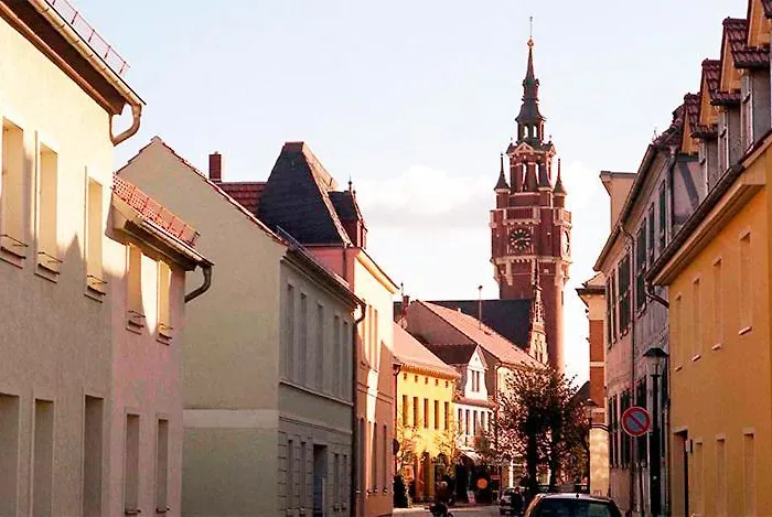 & Restaurant Am Schlosspark 3*